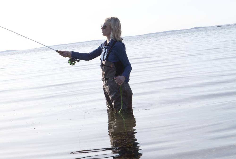 Varje år fiskar cirka 1,7 miljoner svenskar i åldrarna 16-80 år någon gång i antingen havet, sjöar eller andra vattendrag. En tredjedel av dessa är kvinnor. Foto: Maja Kristin Nylander