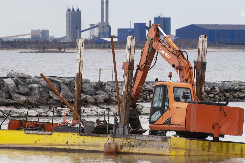 Muddring i en hamn i Bottenviken, foto: Eva S Andersson/Havs- och vattenmyndigheten