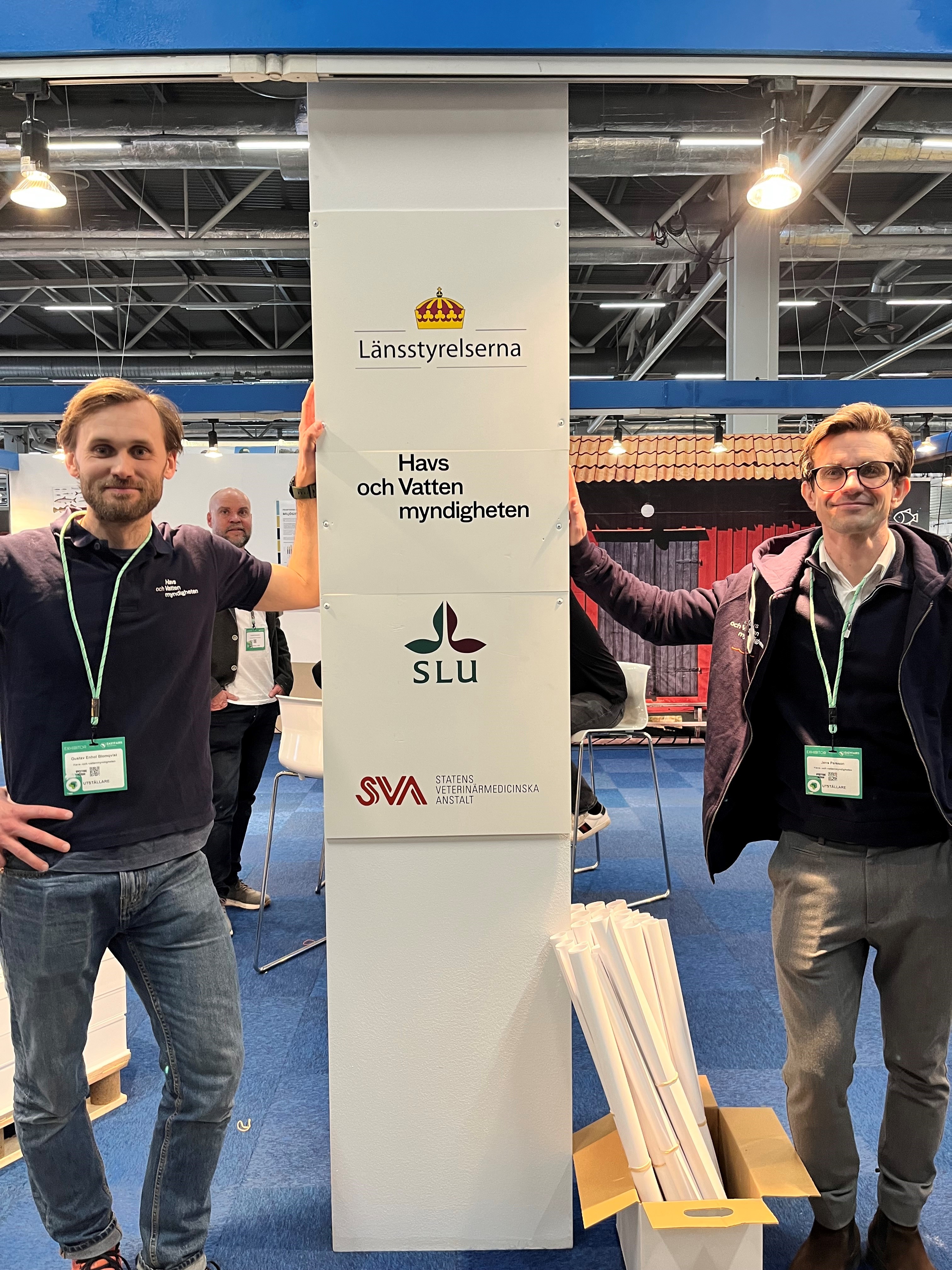 14-16 mars arrangerades årets sportfiskemässa i Stockholm. Länsstyrelserna, HaV, Statens veterinärmedicinska anstalt (SVA), Kustbevakningen och SLU Aqua deltog med en gemensam monter. Gustav Enhol Blomqvist, utredare vid HaV (t v) och Jens Persson, även han utredare på HaV, deltog.