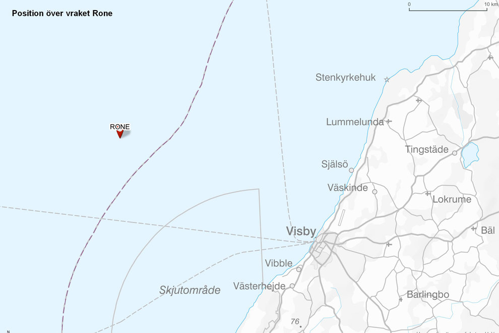 Vraket ligger på 98 meters djup, 28 km väster om Gotland. 