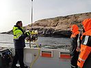 Martin Häggström från Marine Works AB förklarar hur ROV:en fungerar för H.K.H Kronprinsessan Victoria. Foto: Frida Åberg. Bild 26.